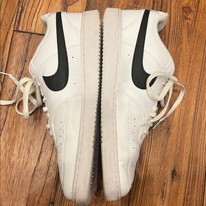 NIKE Court Vision Low Size 11